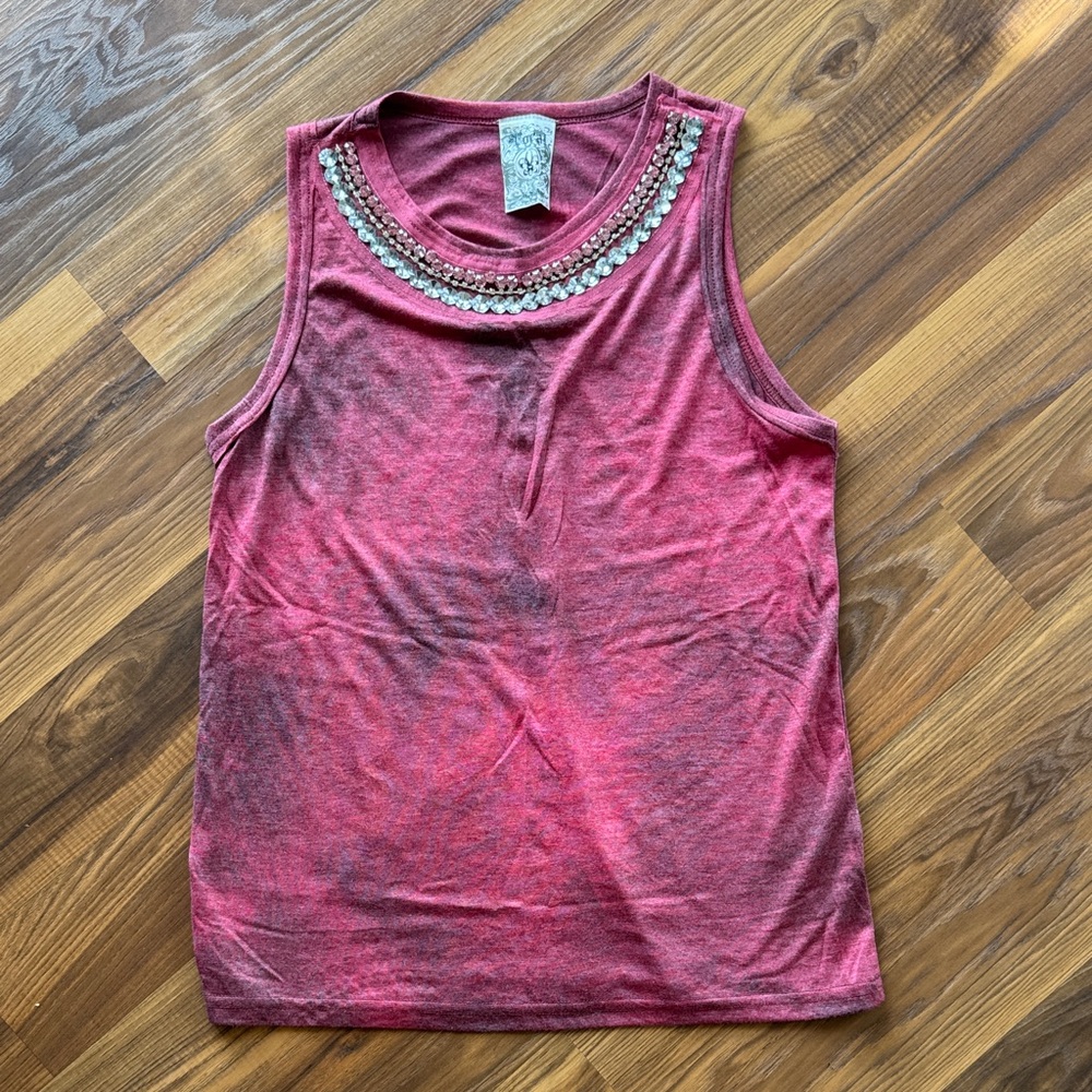 Embellished tank
